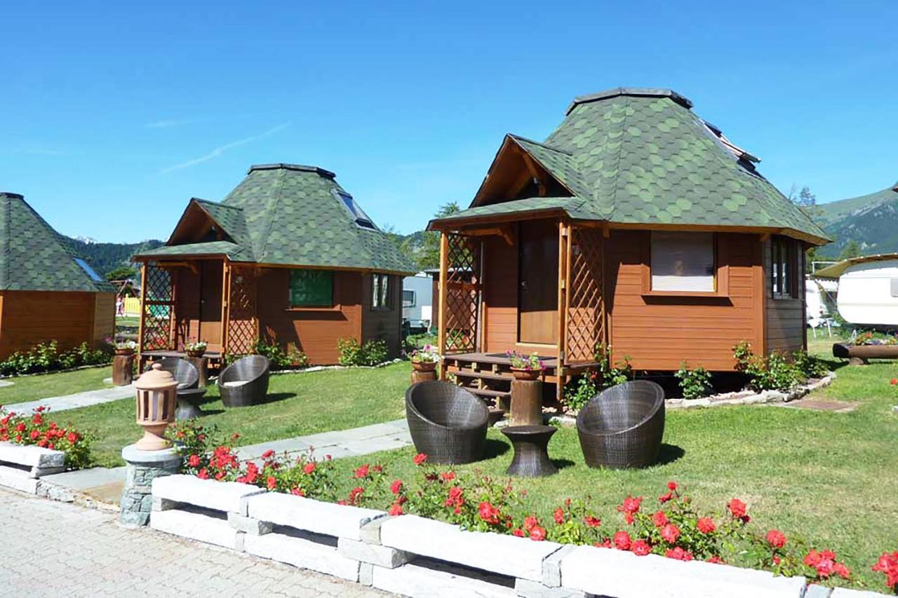 Dalailama Village Анте-Сент-Андре Экстерьер фото